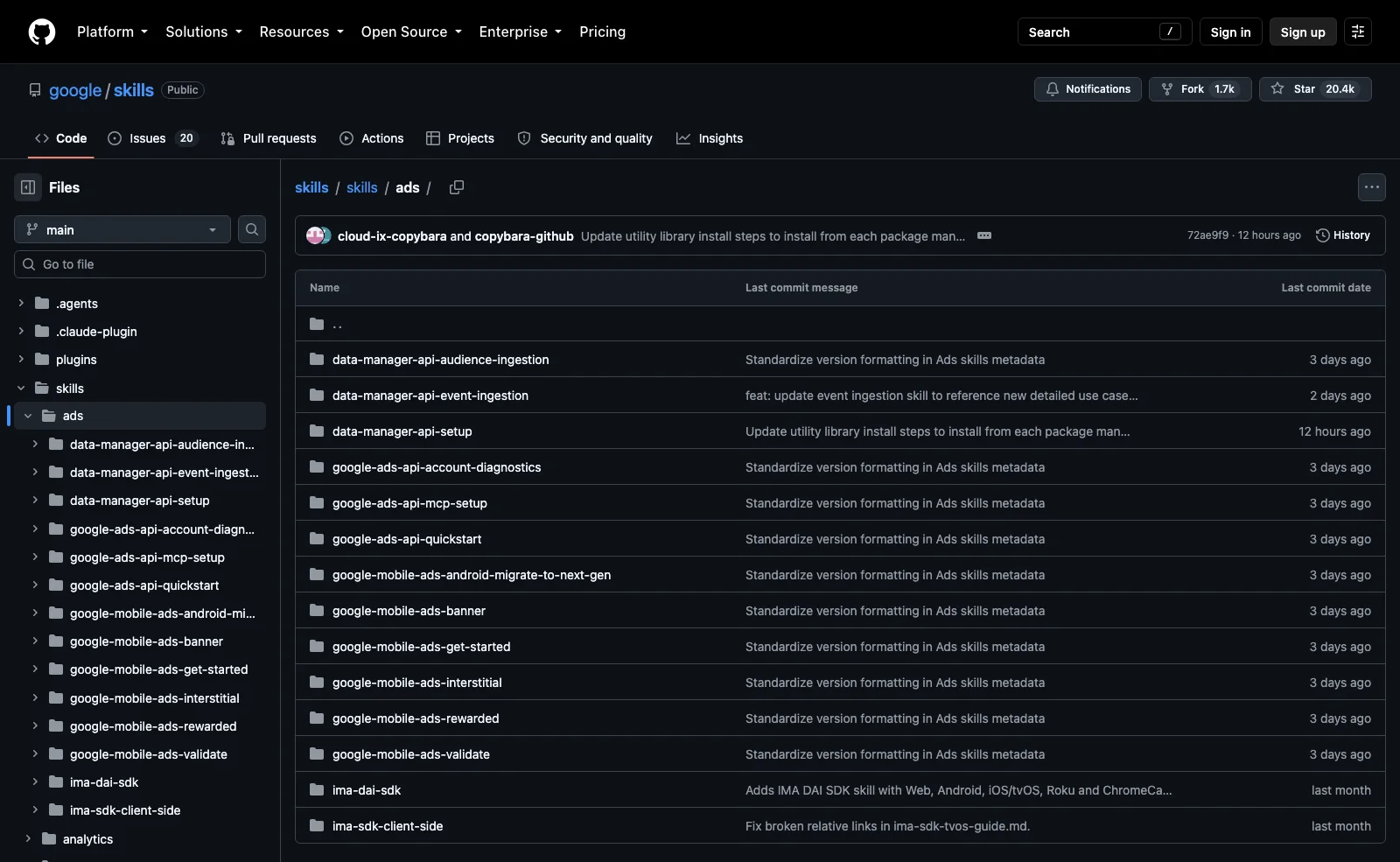 หน้า GitHub ของ google/skills ในโฟลเดอร์ skills/ads แสดงสกิล google-ads-api-mcp-setup, google-ads-api-quickstart, google-ads-api-account-diagnostics และสกิลโฆษณาอื่น ๆ
