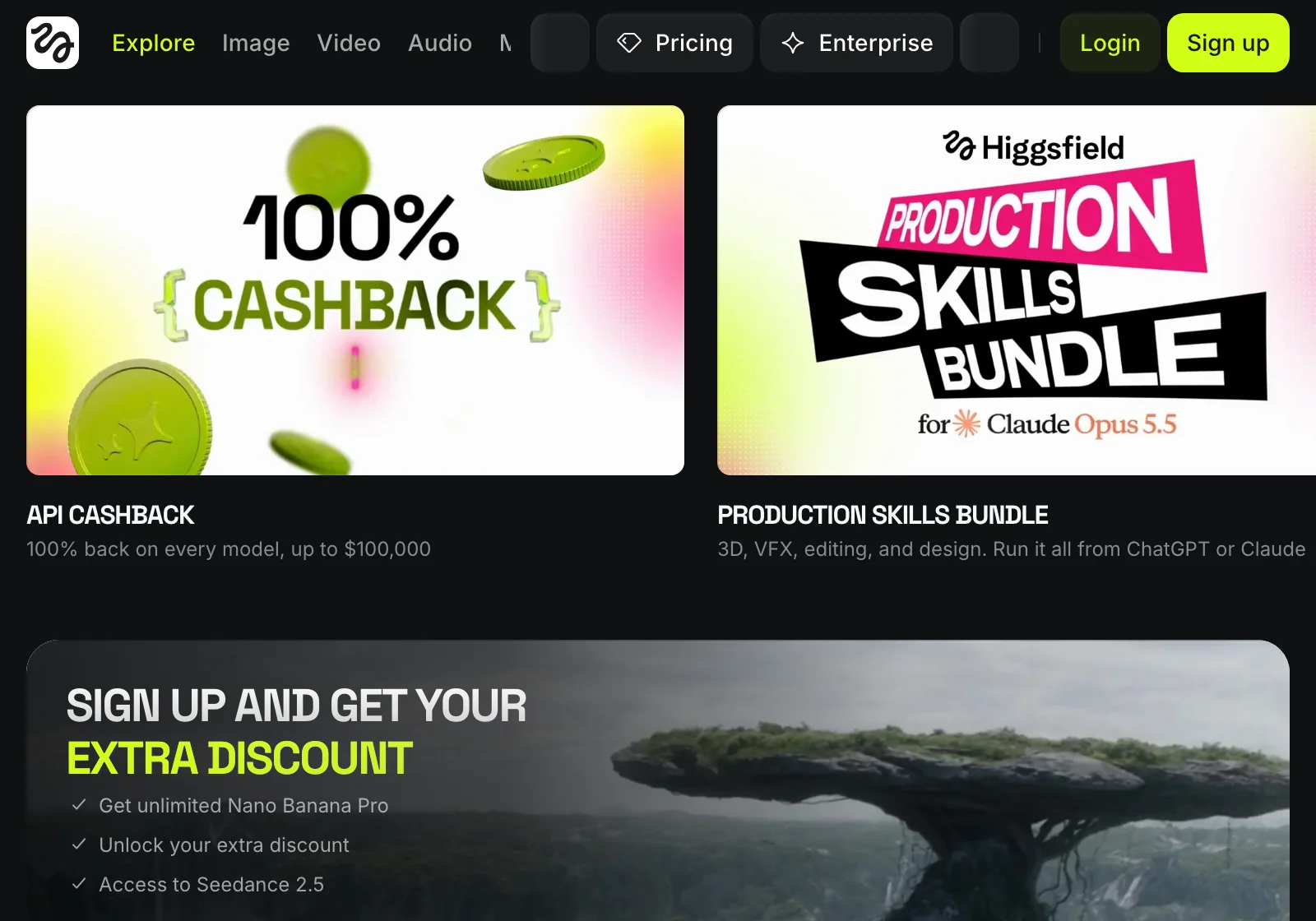 หน้าแรกของเว็บ higgsfield.ai มีเมนู Image, Video, Audio, Pricing และแบนเนอร์ Production Skills Bundle for Claude